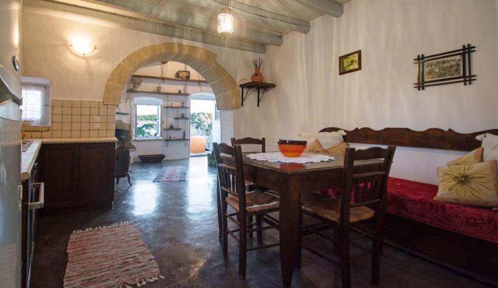 Abramis Rooms Mitata Bagian luar foto
